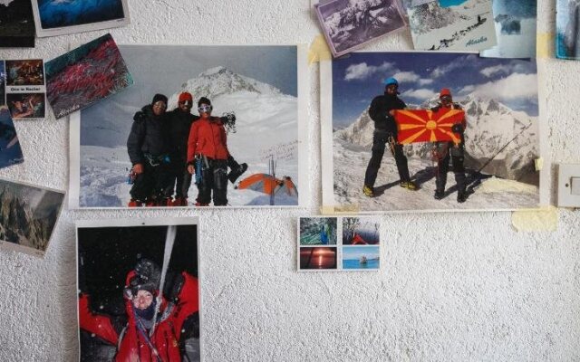 Ikar Hut Hostel
