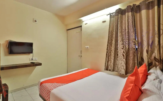 OYO Rooms Maninagar Station 3
