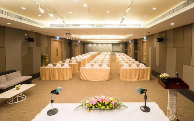 Beyond Suite Hotel