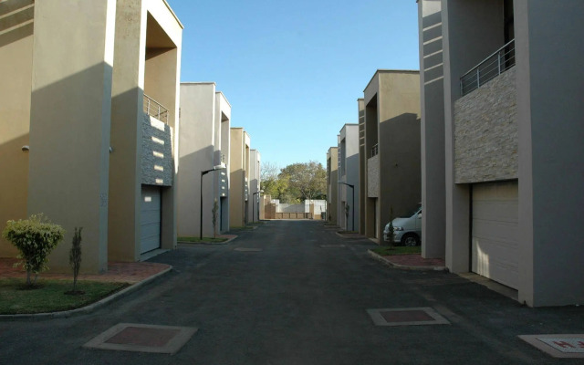 Roma Place