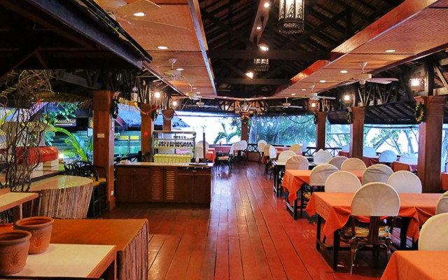 Sunset Village Beach Resort