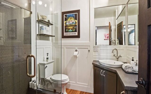 Lodge of the Nightingale