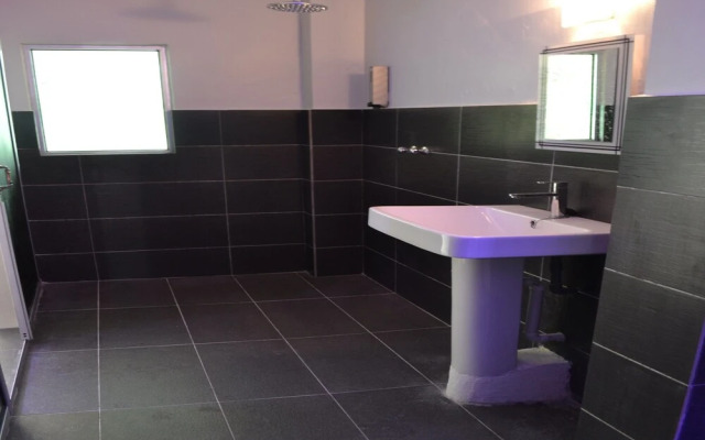 Pine Boutique Batu Gajah