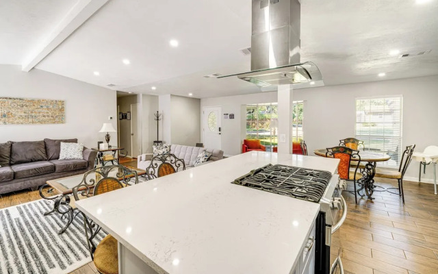 Texas Home w/ Yard: 2 Mi to Prairie Creek Park