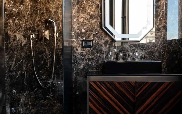 U-Visionary Roma Hotel