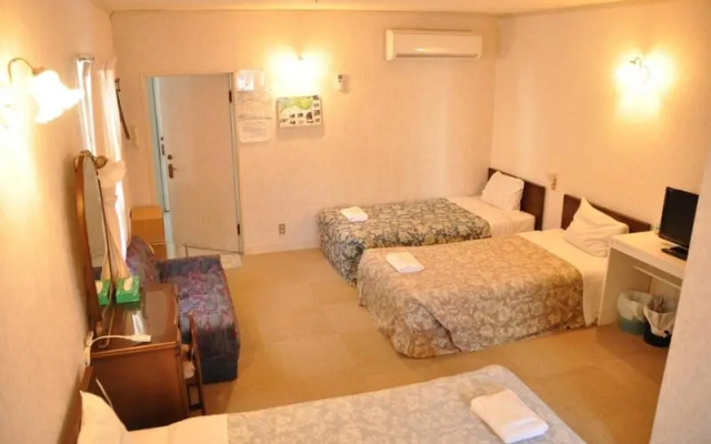 Shirahama Onsen Pension Pocket – Guest Rooms – Shirahama