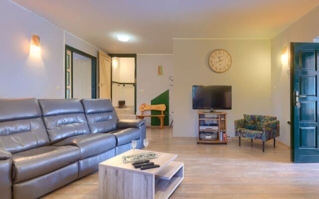 Villa Lancin (RCA453)