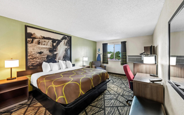 Super 8 by Wyndham Independence Kansas City