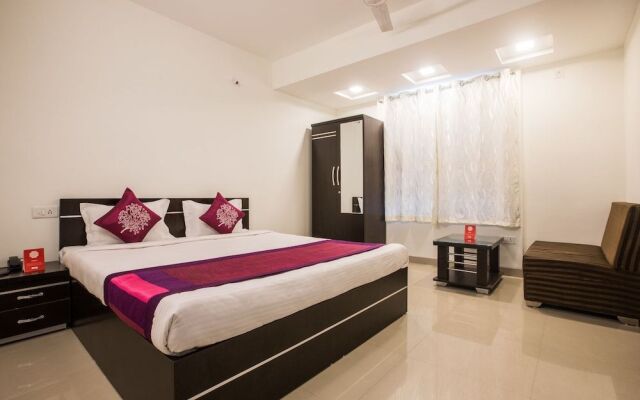 OYO 10219 Hotel Ten Eleven