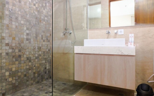 Four Star Apartment Veranda Near Puri