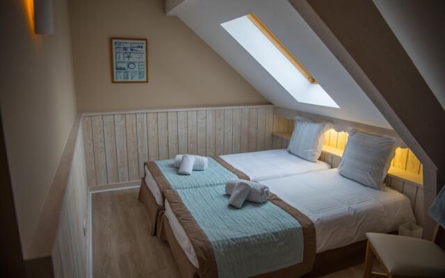 Baie DES Voiles - #203 Duplex Pieds Dans L'eau