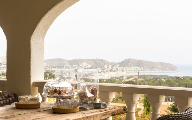 Gorgeous Villa in Moraira with Private Swimming Pool