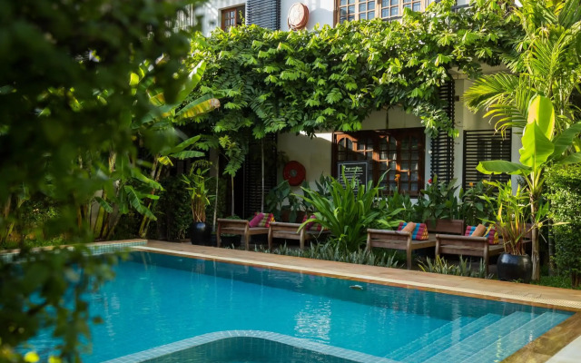 Apsara Centrepole Hotel