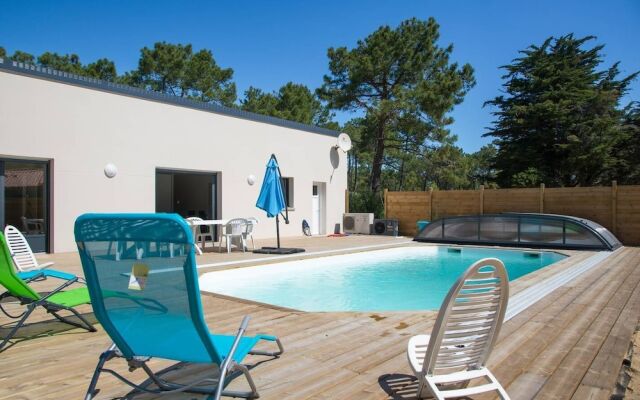 House With Private Pool