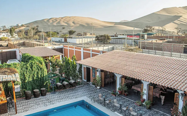 Huacachina Desert House