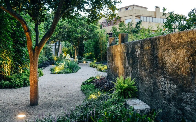 Queen's Garden Hostel