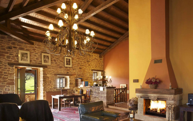 La Corte de Lugas