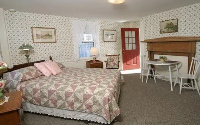 Tuck Inn B&B
