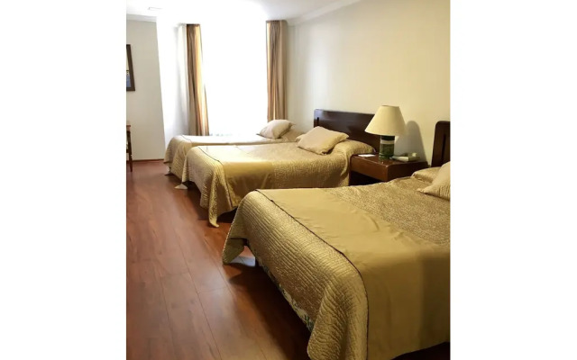 Hotel Pinar del Lago