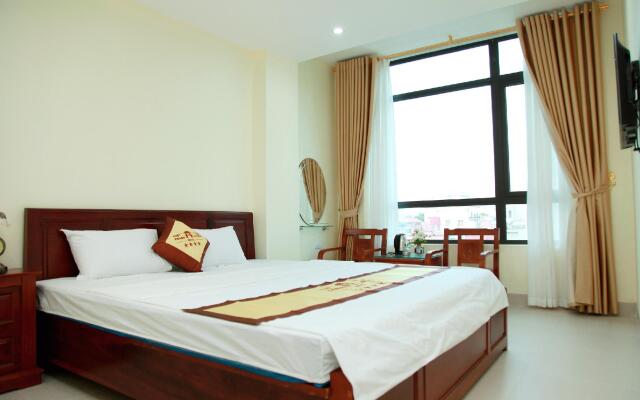 Khach San Thang Long