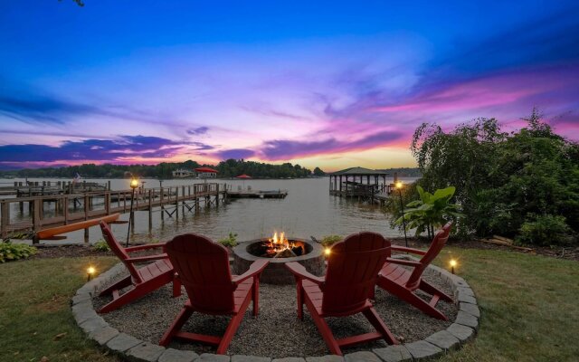 'commodore Bay Waterfront Home on Lake Norman!
