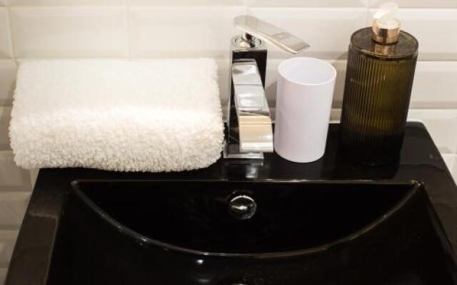 Private Apartment 2 -Old Town