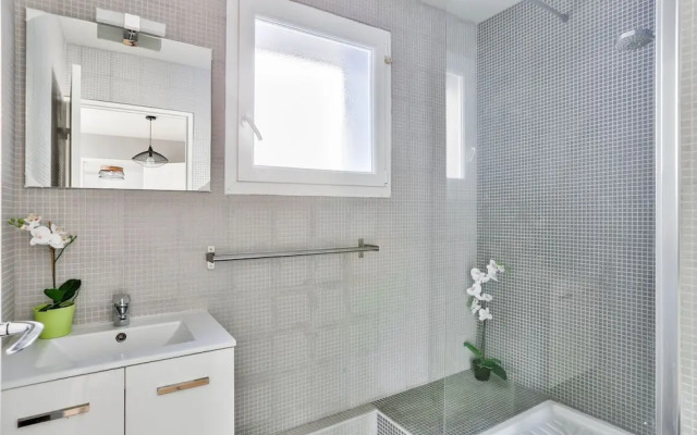 Buttes Chaumont- Appartement Familial