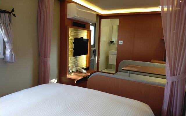 K-1 Hotel