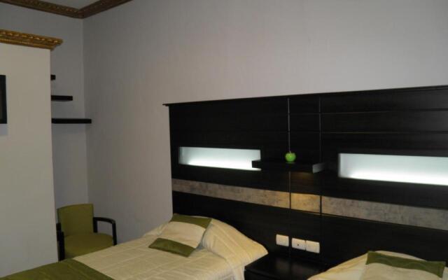 Hotel Majestic 2