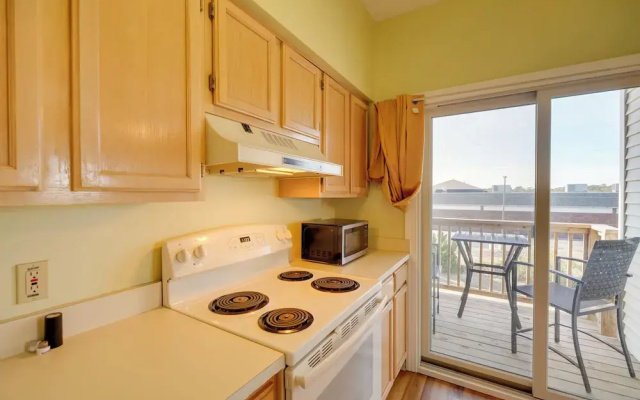 Kill Devil Hills Condo w/ On-site Beach Access!