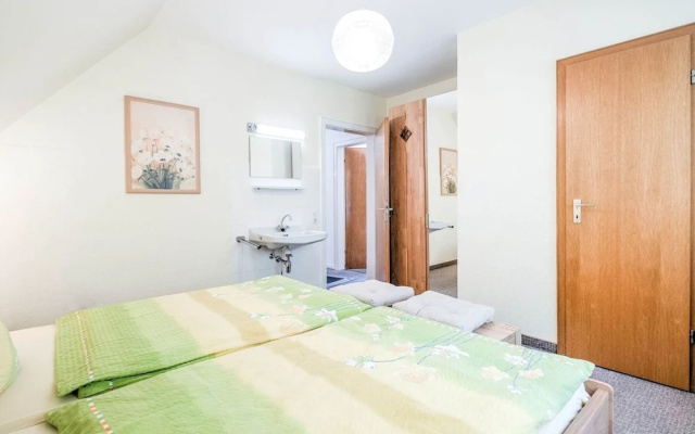 Large Holiday Apartment near Willingen with Private Garden & Terrace