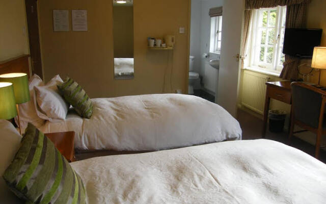 The Tumbling Weir Hotel & Restaurant