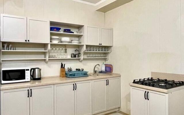 Guest House Zhasmin