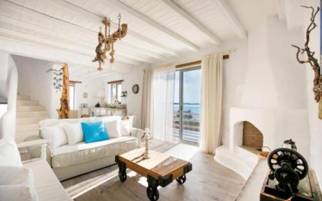 Axiotheaton Villas
