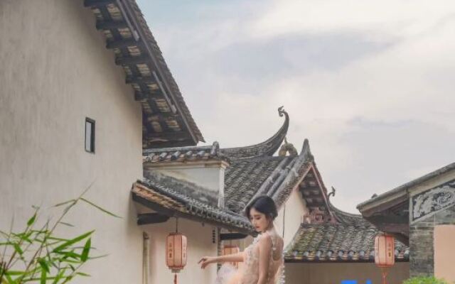 Deng Stone House Pastoral Resort