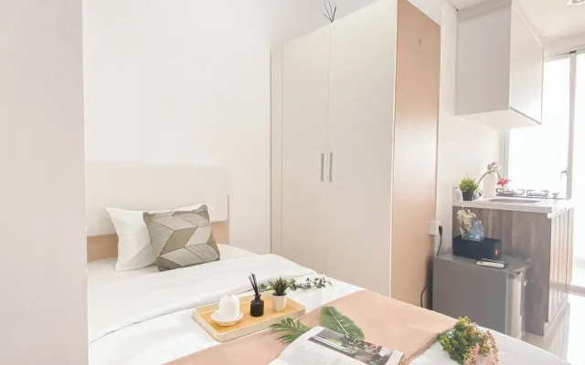 Basic Studio Apartment At Vittoria Residence