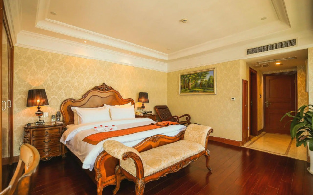 Huaxia Hotel