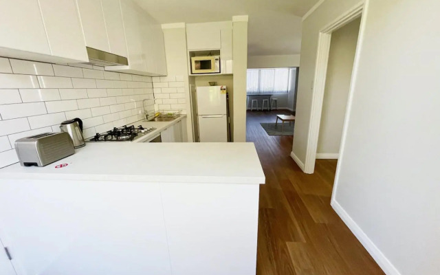 Studio 101 - First floor Fremantle studio apartment