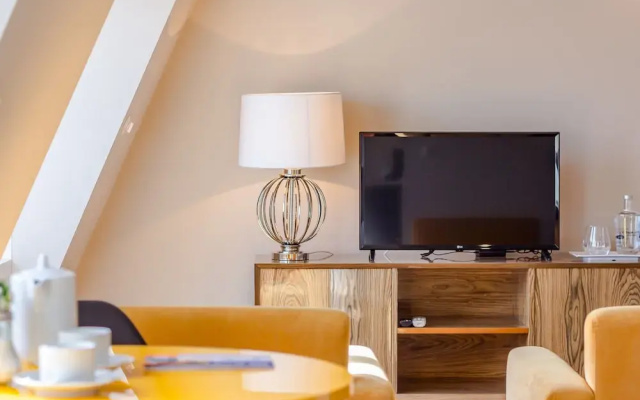 City-center Apartment With Modern Comforts