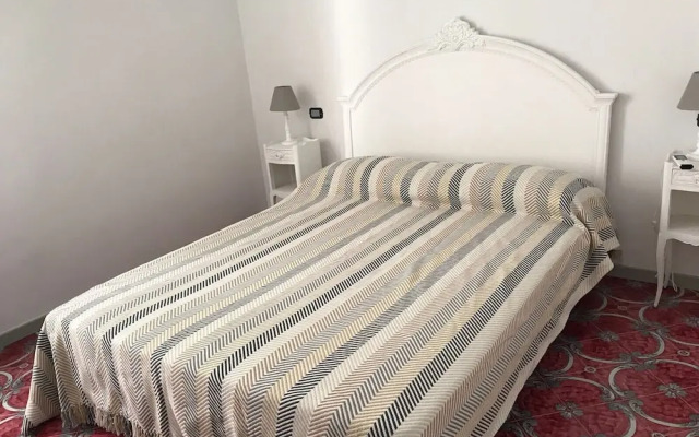 R&D Rest and Dream Capri