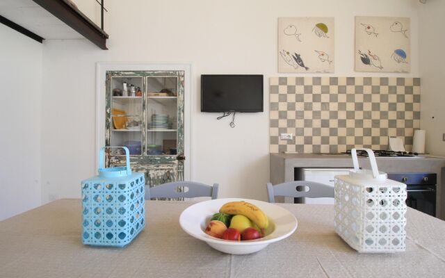 Le Bijou Court House