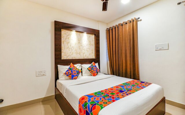 Fabexpress Sri Sai Suites