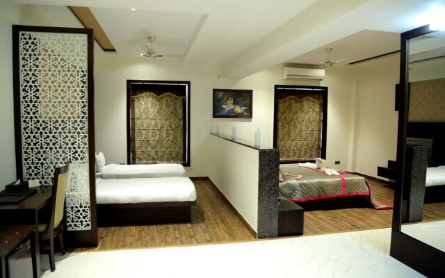 Hotel The Royal Bharti