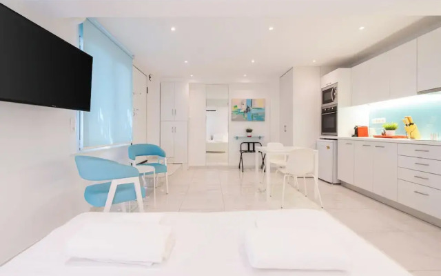 Cute and Convenient Studio in Athens
