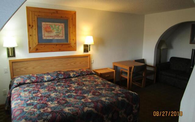 North Country Inn & Suites