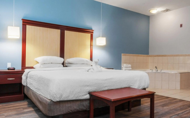 Days Inn by Wyndham Hamilton