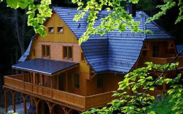 Pensjonat Alpejski Dwór