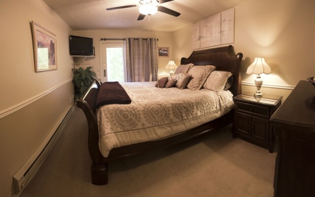 Black Bear Manor