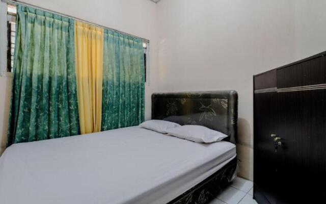 Omah Nggunung Cafe & Homestay by ZUZU