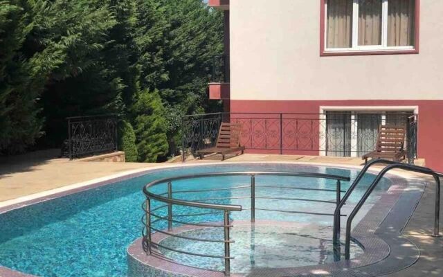 Ravda Apartments